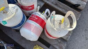 Pallet of FROTH PAK canisters - 4