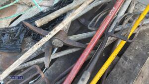 Pallet of hand tools - 3