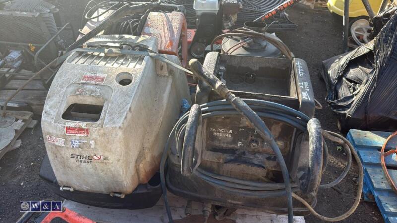 2 x diesel pressure washers c/w hose & lance