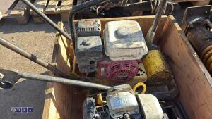 2 x compaction plate spares - 8