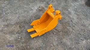 9'' digging bucket (30mm pins) - 3