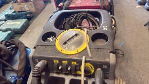 KARCHER 240v hard floor cleaner c/w lance - 3