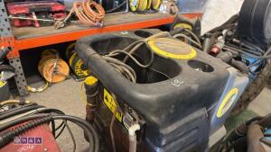 KARCHER 240v hard floor cleaner c/w lance - 5