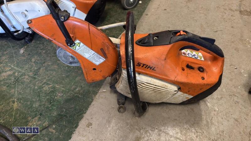 STIHL TS410 petrol stone saw