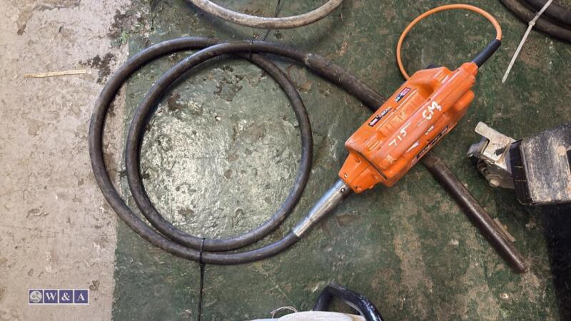 BELLE MEGAVIB+ 110v drive unit c/w vibrating poker flex (3)