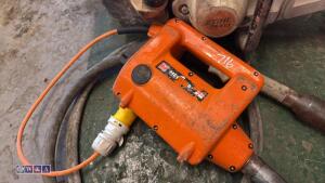 BELLE MEGAVIB+ 110v drive unit c/w vibrating poker flex (2) - 3