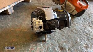 2 x BRIGGS & STRATTON mower engines (unused) - 5