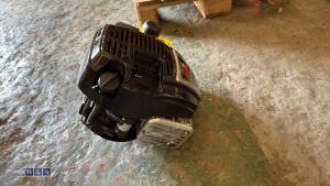 2 x BRIGGS & STRATTON mower engines (unused) - 6