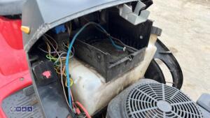 ALKO T15-102.6 petrol ride on mower - 17