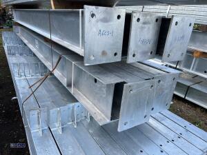 80ft x 40ft x 16ft Galvanised portal frame building with purlins,10 stanchions, 10 x rafters, 16 x wind braces, 48 C section purlins, - 14