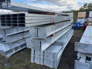 60ft x 30ft x 16ft Galvanised portal frame building with purlins,8 stanchions, 8 x rafters, 6 x wind braces, 32 x C section purlins,