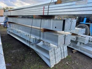 60ft x 30ft x 16ft Galvanised portal frame building with purlins,8 stanchions, 8 x rafters, 6 x wind braces, 32 x C section purlins, - 4