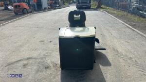 2013 ETESIA BAHIA petrol ride on mower s/n162442 - 4