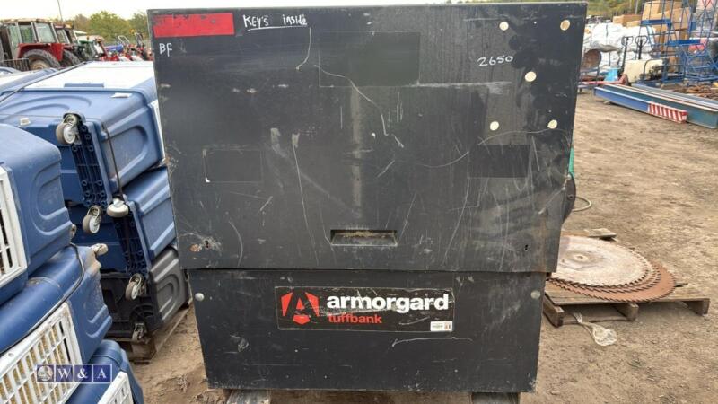 ARMORGARD TUFFBANK wheeled (large)