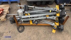 Quantity of worklights