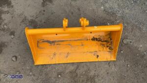 31'' ditching bucket (30mm pins) - 2