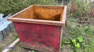 Forklift bin - 2
