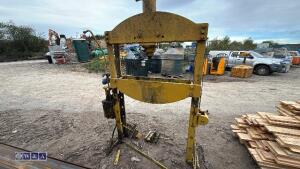 Hydraulic press - 6