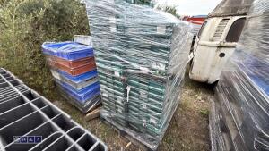 Pallet of plastic trays - 4