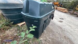 TITAN 1225ltr plastic bunded diesel tank - 5
