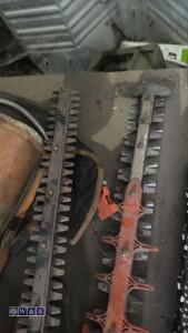 2 x hedge trimmer bars - 2