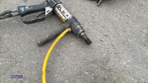 Hydraulic drill - 2