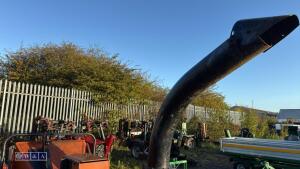 BEARCAT 6'' PTO driven chipper c/w pto shaft - 7