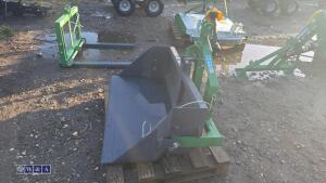 4ft Manual tip tractor mounted earth scoop / grader (unused) - 3