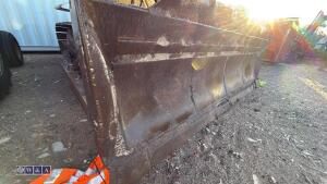 LIEBHERR 731 tracked dozer with LGP tracks & single blade (overheating) - 9