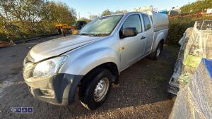 ISUZU Dmax double cab bi turbo pickup truck - 3