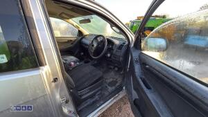 ISUZU Dmax double cab bi turbo pickup truck - 10