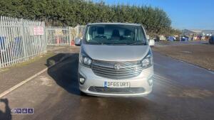 VAUXHALL VIVARO 2900 SPORTIVE CDTI 6-speed manual panel van (DF65 URT)(V5 in office) - 8