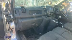 VAUXHALL VIVARO 2900 SPORTIVE CDTI 6-speed manual panel van (DF65 URT)(V5 in office) - 14