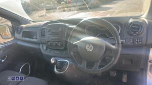 VAUXHALL VIVARO 2900 SPORTIVE CDTI 6-speed manual panel van (DF65 URT)(V5 in office) - 22