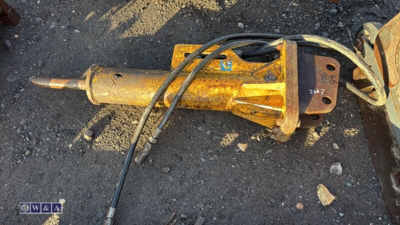 Hydraulic machine breaker c/w lines (30mm pins)