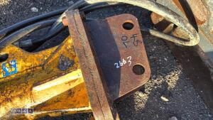 Hydraulic machine breaker c/w lines (30mm pins) - 3