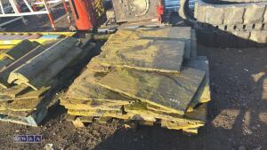 Pallet of Yorkshire stone roof slates - 3