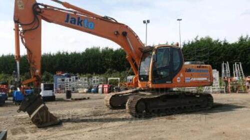 2009 DOOSAN DX225LC 22t steel tracked excavator (s/n DWBHEDKOE80050408 with bucket, piped & GEITH hitch