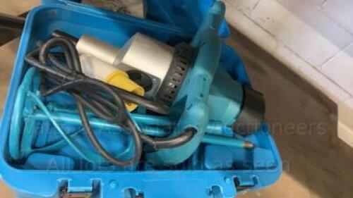 PROFESSIONAL BK MASTER 0949 110v mortar mixer c/w case