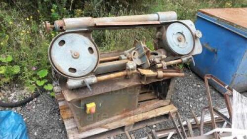 Metal band saw