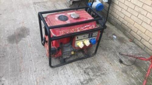 HONDA EB3800 petrol dual volt generator