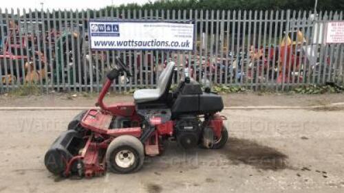 TORO GREENS MASTER 3150 petrol triple cylinder mower c/w collectors