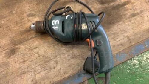 BLACK & DECKER 240v electric drill