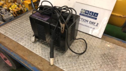 TOPWELD 140 240v welder