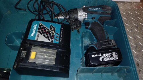 MAKITA DHP458 cordless drill c/w case