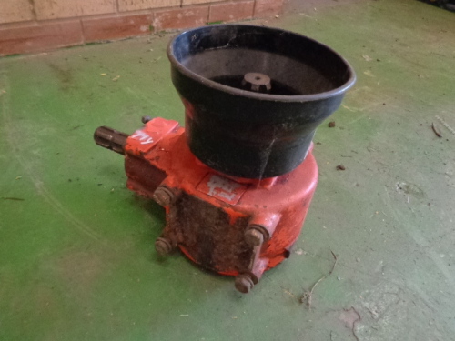 F/R gearbox to suit flail mower (unused)