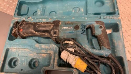 MAKITA JR3050T 110v reciprocating saw c/w case