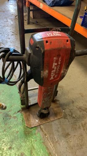 HILTI TE3000AVR 110v breaker