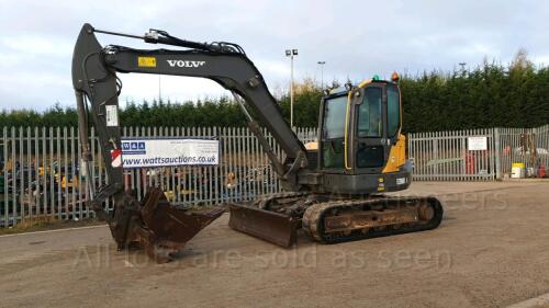 2017 VOLVO ECR88D rubber tracked excavator with 3 x buckets, blade, piped, offset, check valves, air conditioning & Hyd Q/hitch (s/n VCE00E88K00212924)