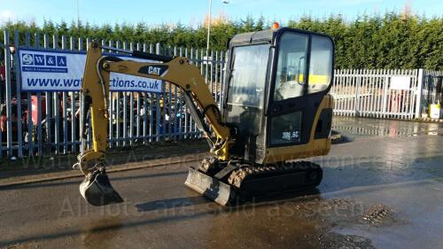 2007 CATERPILLAR 301.6 rubber tracked excavator (s/n 0170815) with bucket, blade, piped & full cab